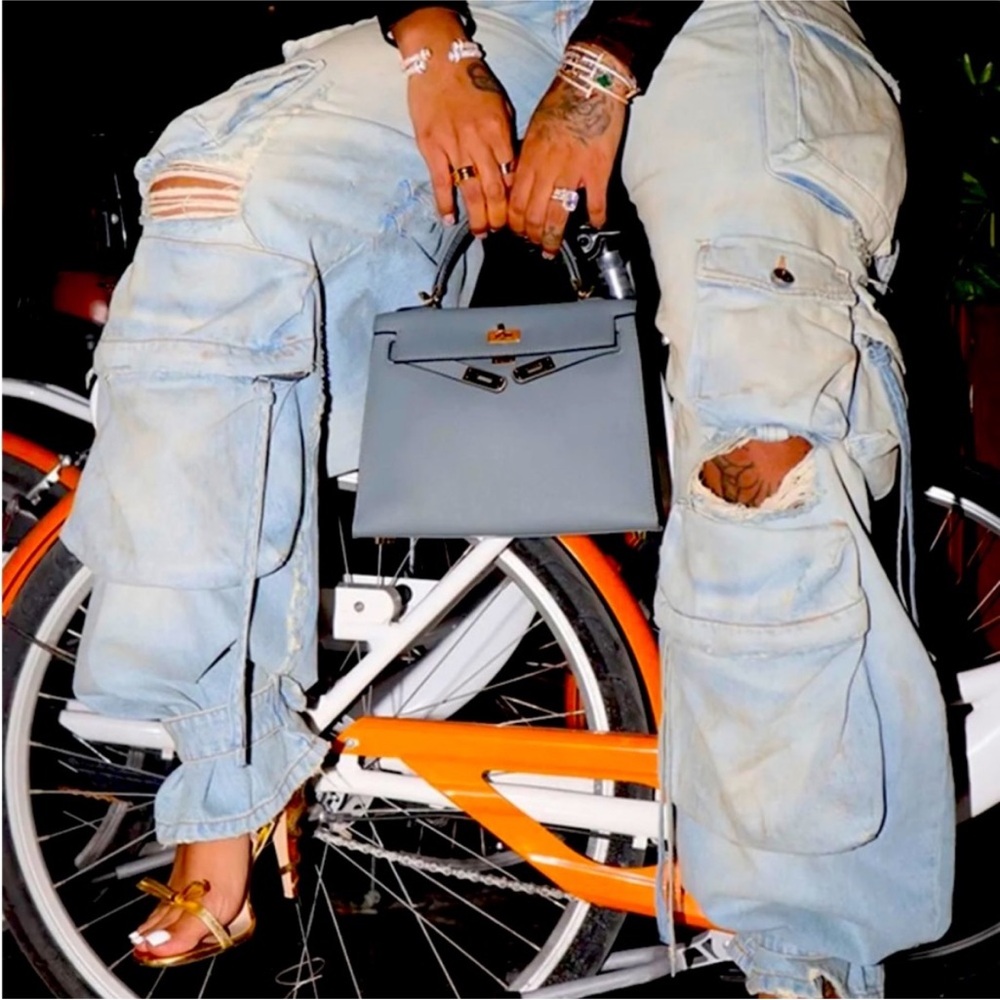 NWOT Stylish Light Blue Distressed Cargo Jeans (XL)